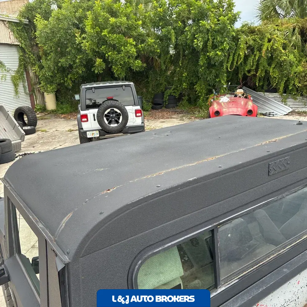 1998 Hummer H1 2D Hardtop