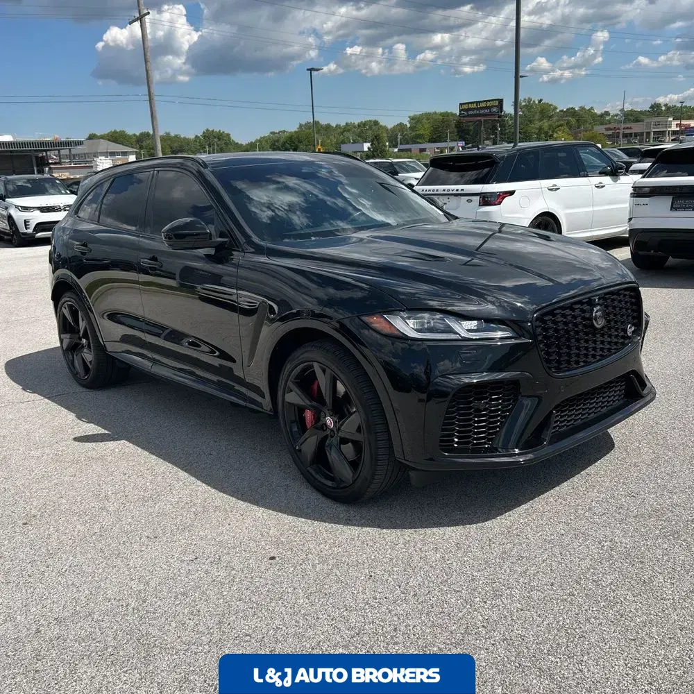 2022 Jaguar F-Pace SVR