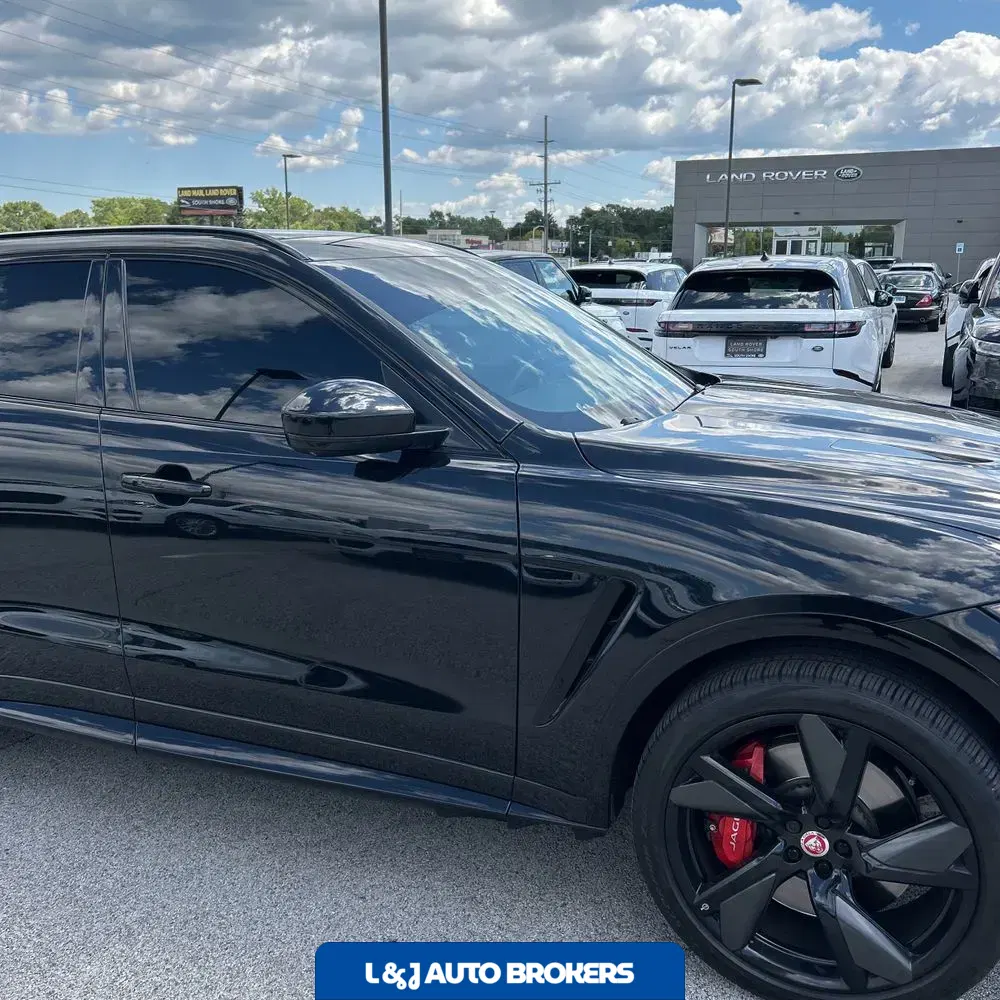 2022 Jaguar F-Pace SVR