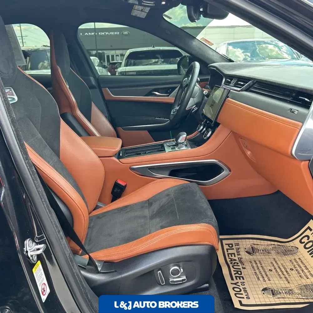 2022 Jaguar F-Pace SVR
