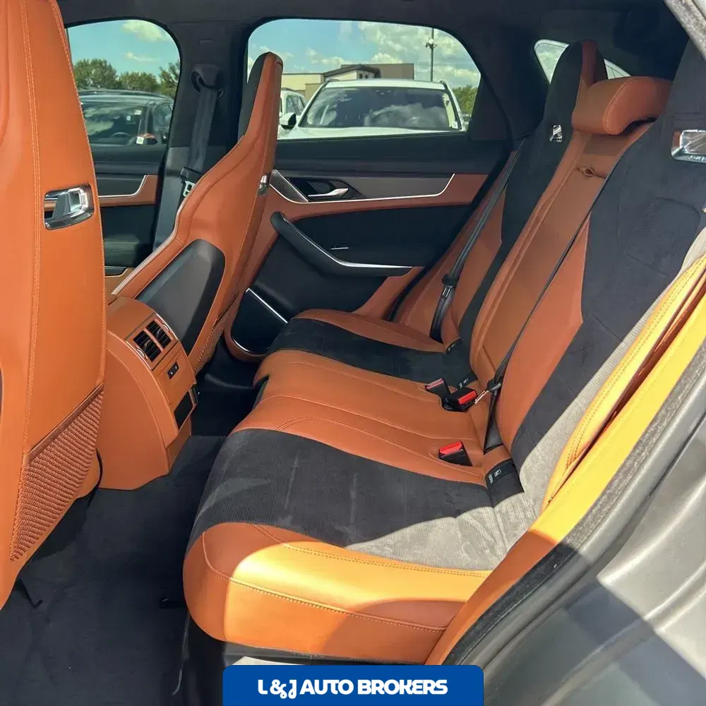 2022 Jaguar F-Pace SVR