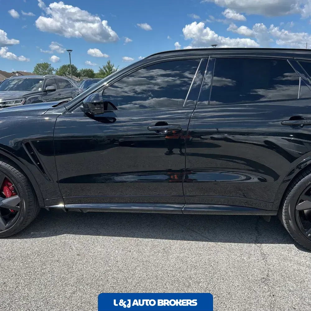 2022 Jaguar F-Pace SVR