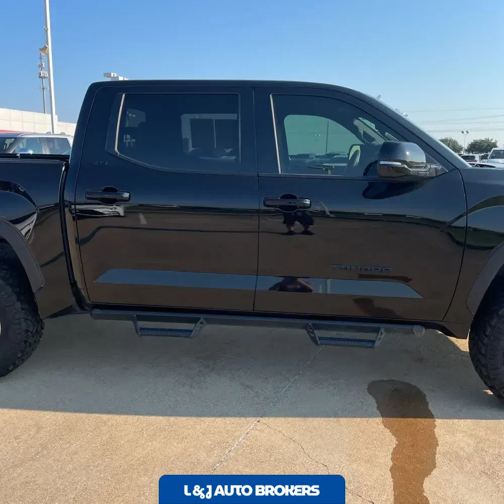 2025 Toyota Tundra SR5
