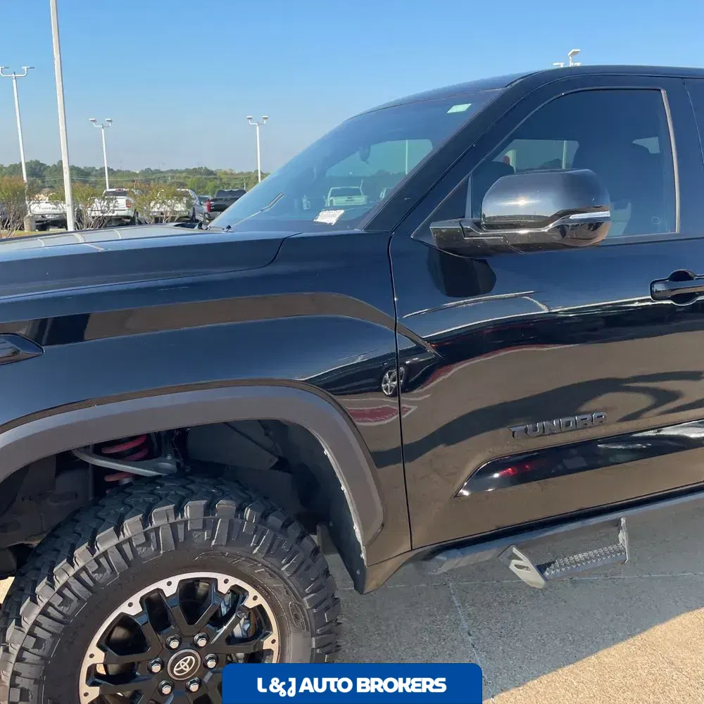 2025 Toyota Tundra SR5