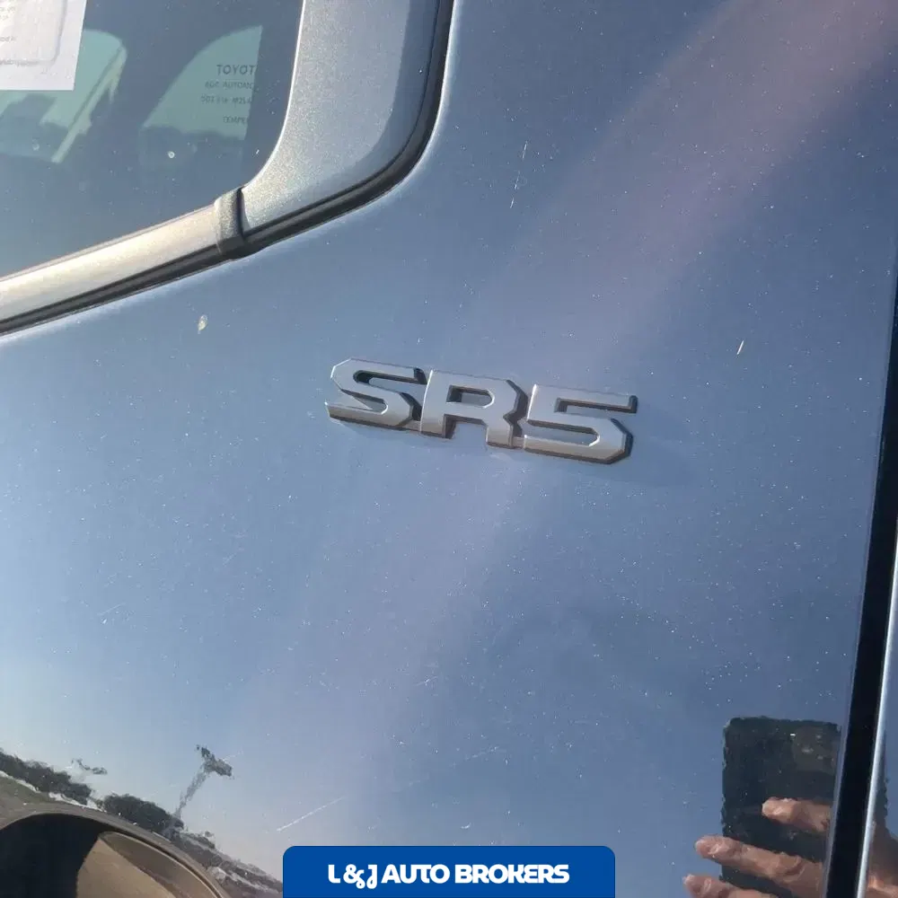 2025 Toyota Tundra SR5