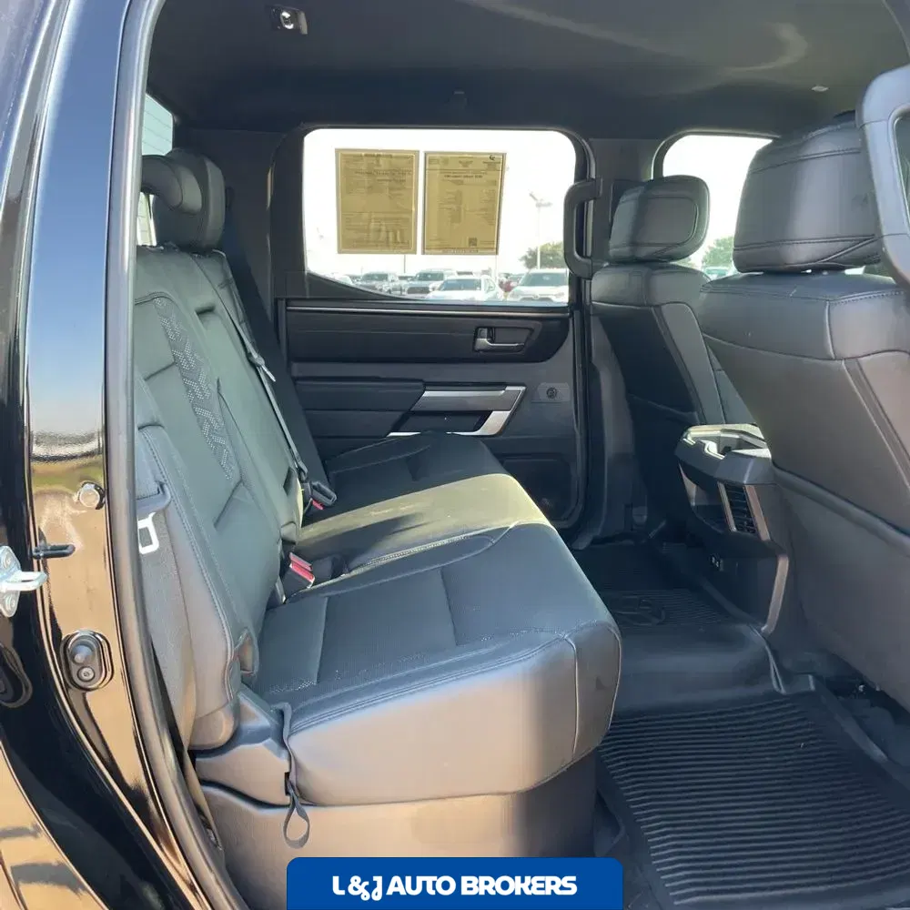 2025 Toyota Tundra SR5