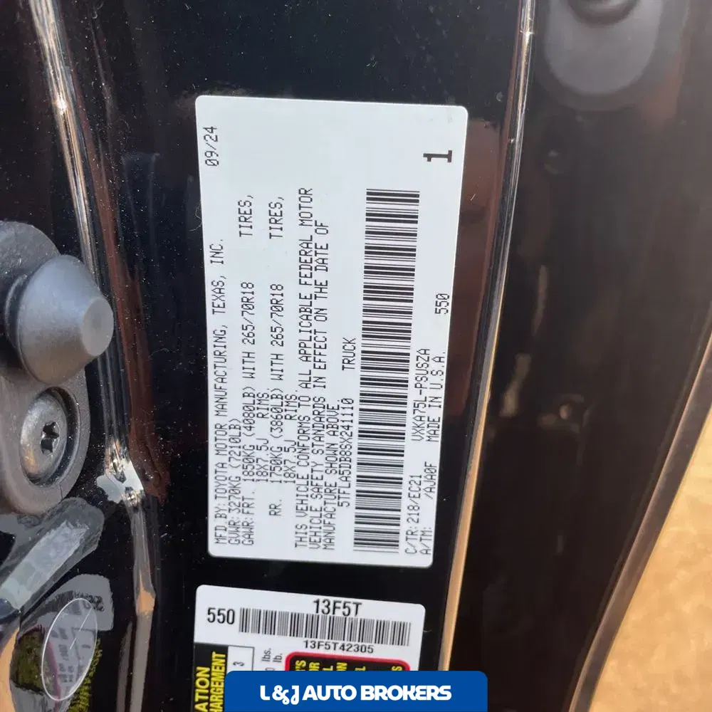 2025 Toyota Tundra SR5