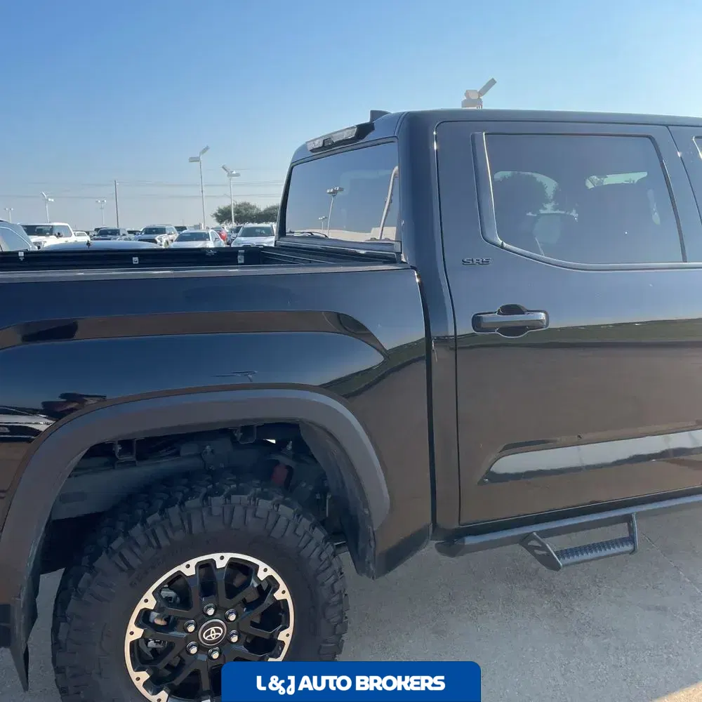 2025 Toyota Tundra SR5