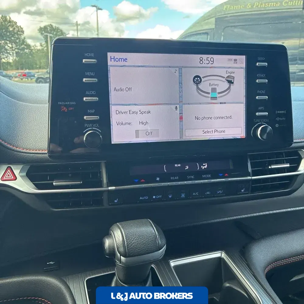 2023 Toyota Sienna XSE 7-Passenger