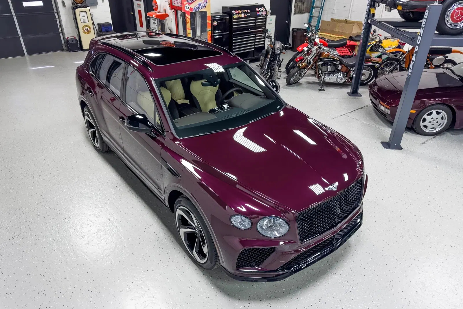 4,300-Mile 2022 Bentley Bentayga S V8