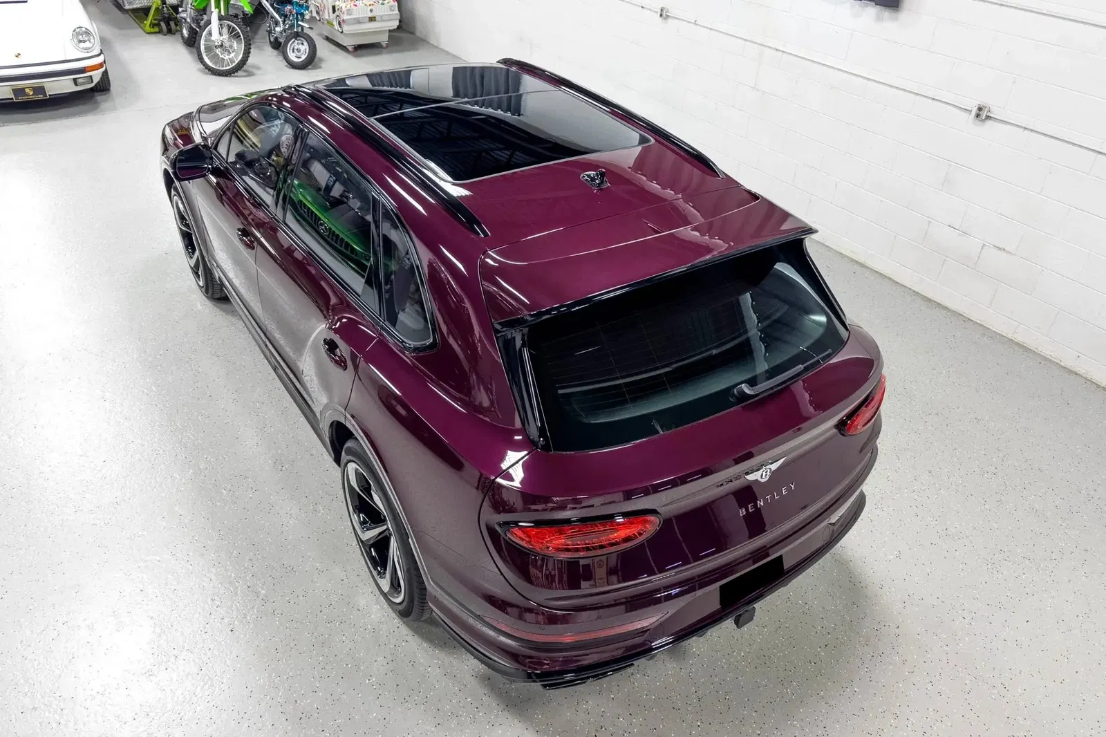 4,300-Mile 2022 Bentley Bentayga S V8