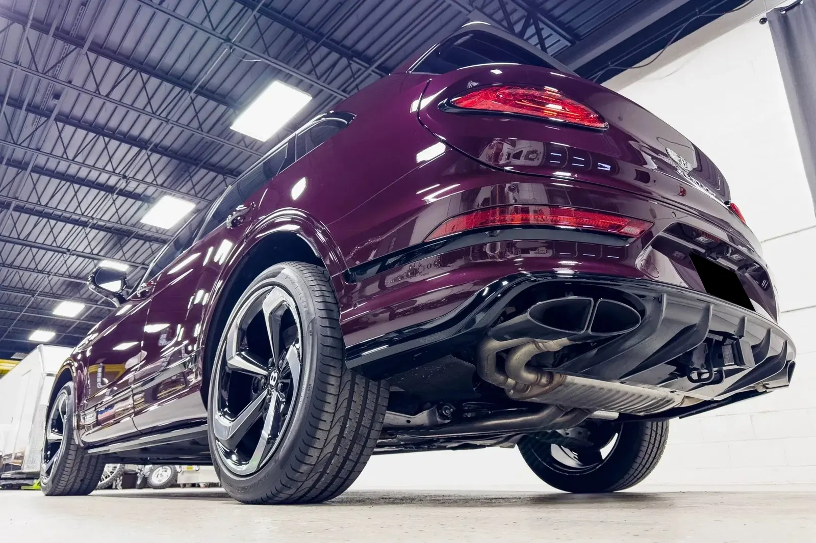 4,300-Mile 2022 Bentley Bentayga S V8