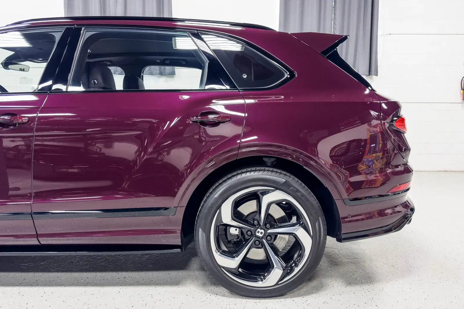 4,300-Mile 2022 Bentley Bentayga S V8