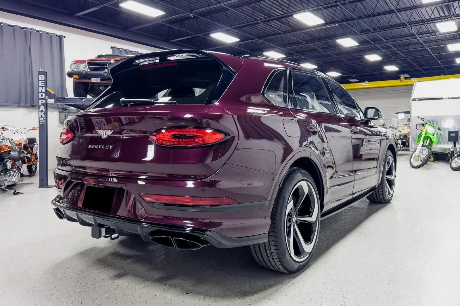 4,300-Mile 2022 Bentley Bentayga S V8