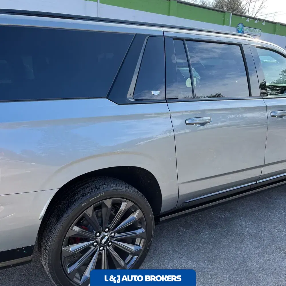 2025 Cadillac Escalade ESV V-Series