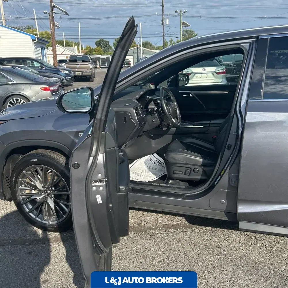 2022 Lexus RX 450h F SPORT Handling