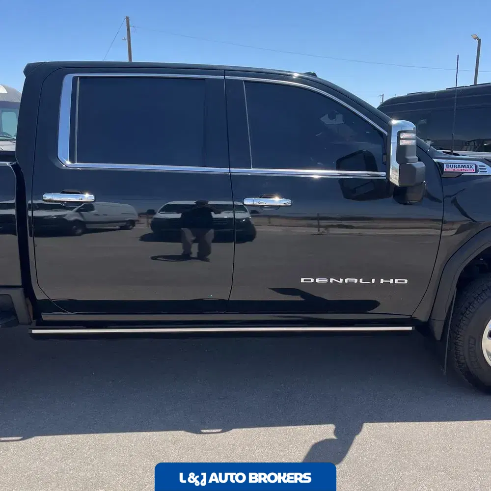 2024 GMC Sierra 3500HD Denali