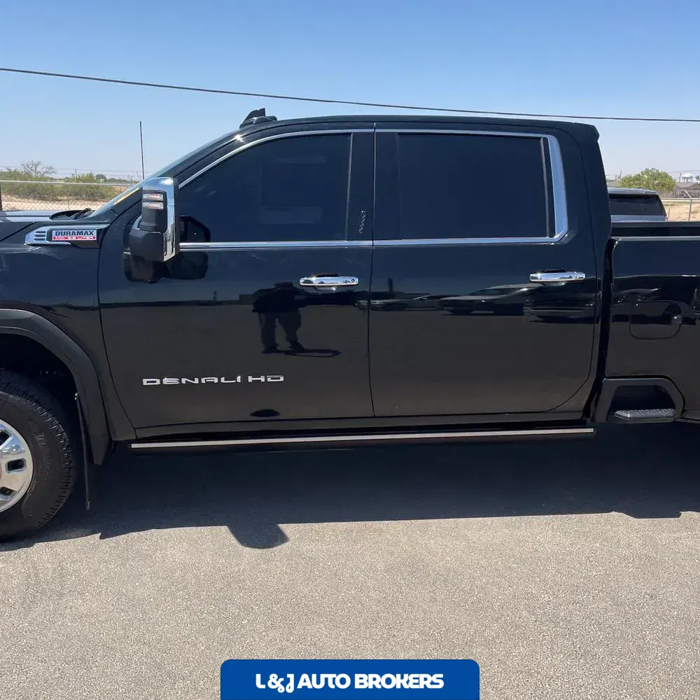 2024 GMC Sierra 3500HD Denali