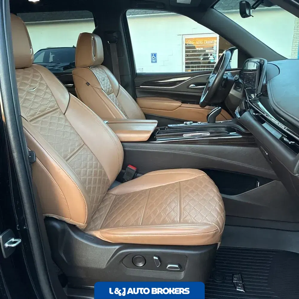 2022 Cadillac Escalade Premium Luxury