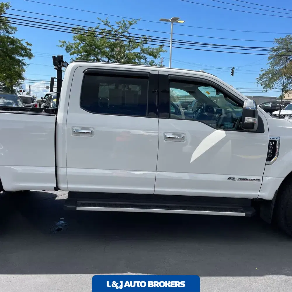 2022 Ford F-350 Super Duty Lariat