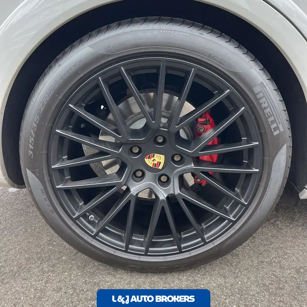 2021 Porsche Cayenne GTS