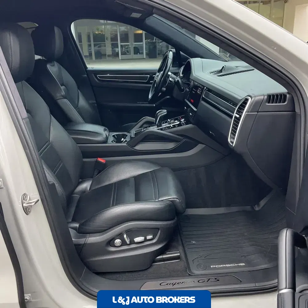 2021 Porsche Cayenne GTS