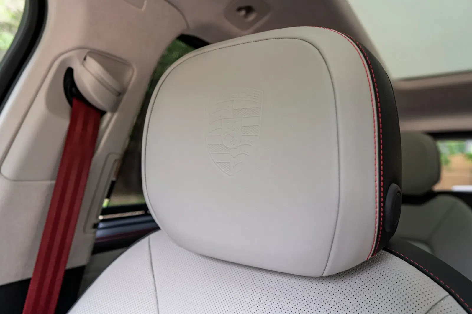 2025 Porsche Cayenne Turbo E-Hybrid