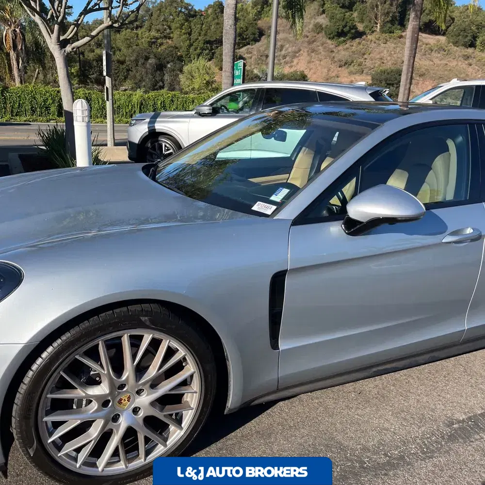2020 Porsche Panamera Base