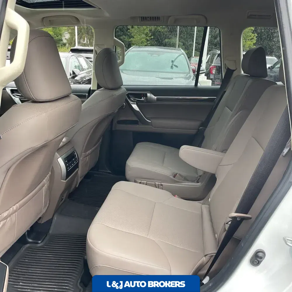 2023 Lexus GX 460 Base