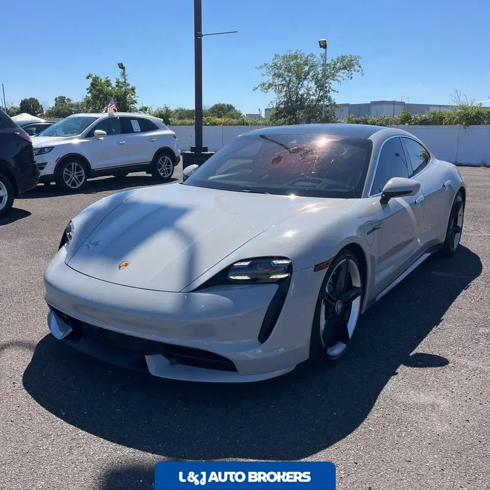 2021 Porsche Taycan Turbo