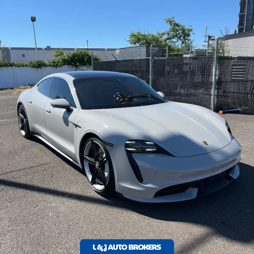 2021 Porsche Taycan Turbo