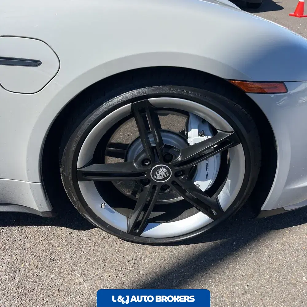 2021 Porsche Taycan Turbo