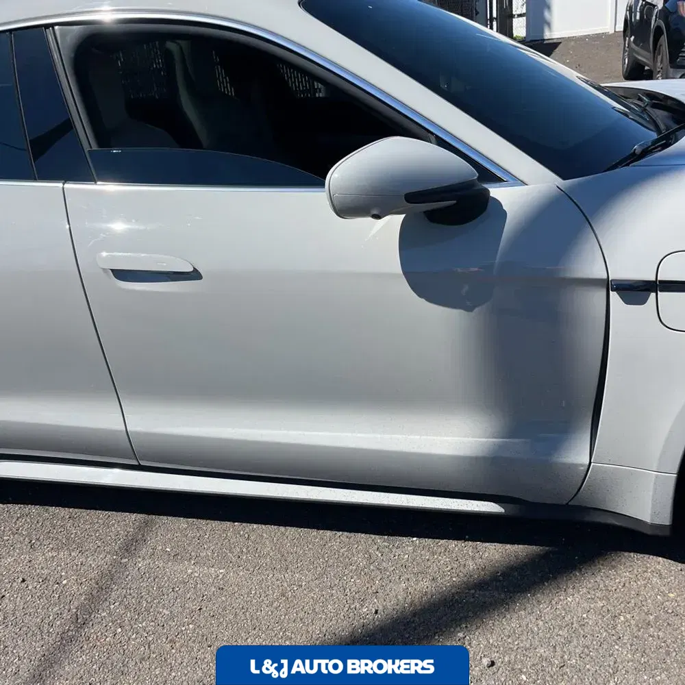 2021 Porsche Taycan Turbo