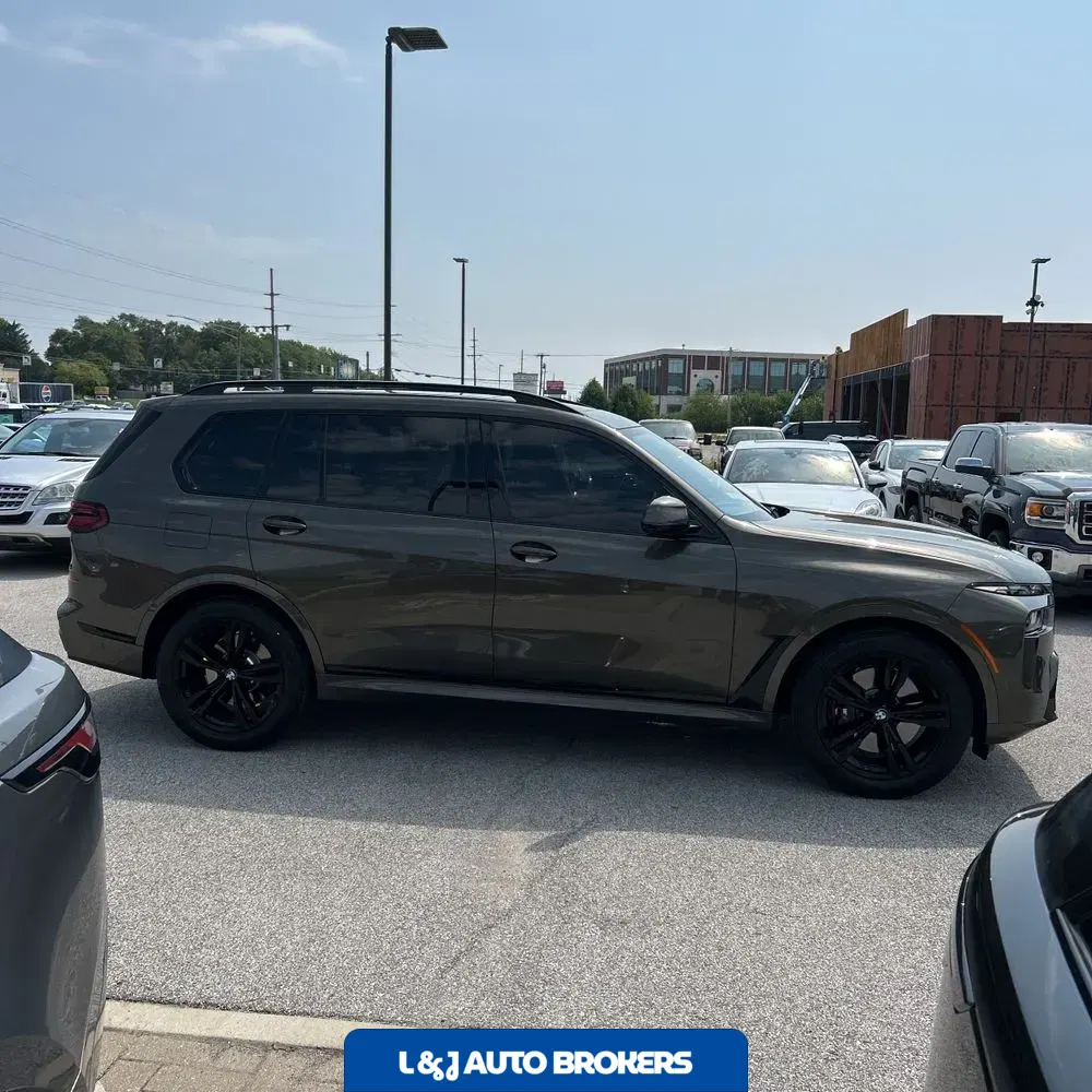2025 BMW X7 XDrive40i 4D SUV