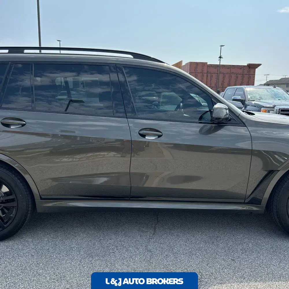 2025 BMW X7 XDrive40i 4D SUV