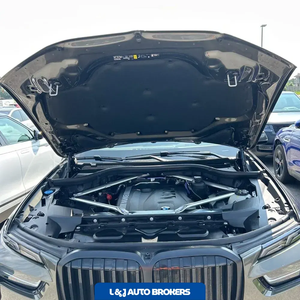 2025 BMW X7 XDrive40i 4D SUV