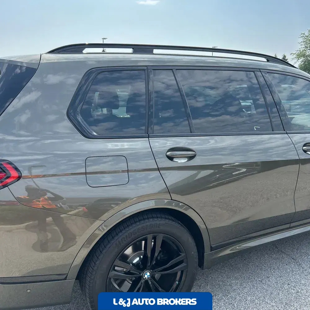 2025 BMW X7 XDrive40i 4D SUV