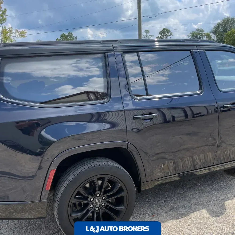 2023 Jeep Grand Wagoneer Obsidian