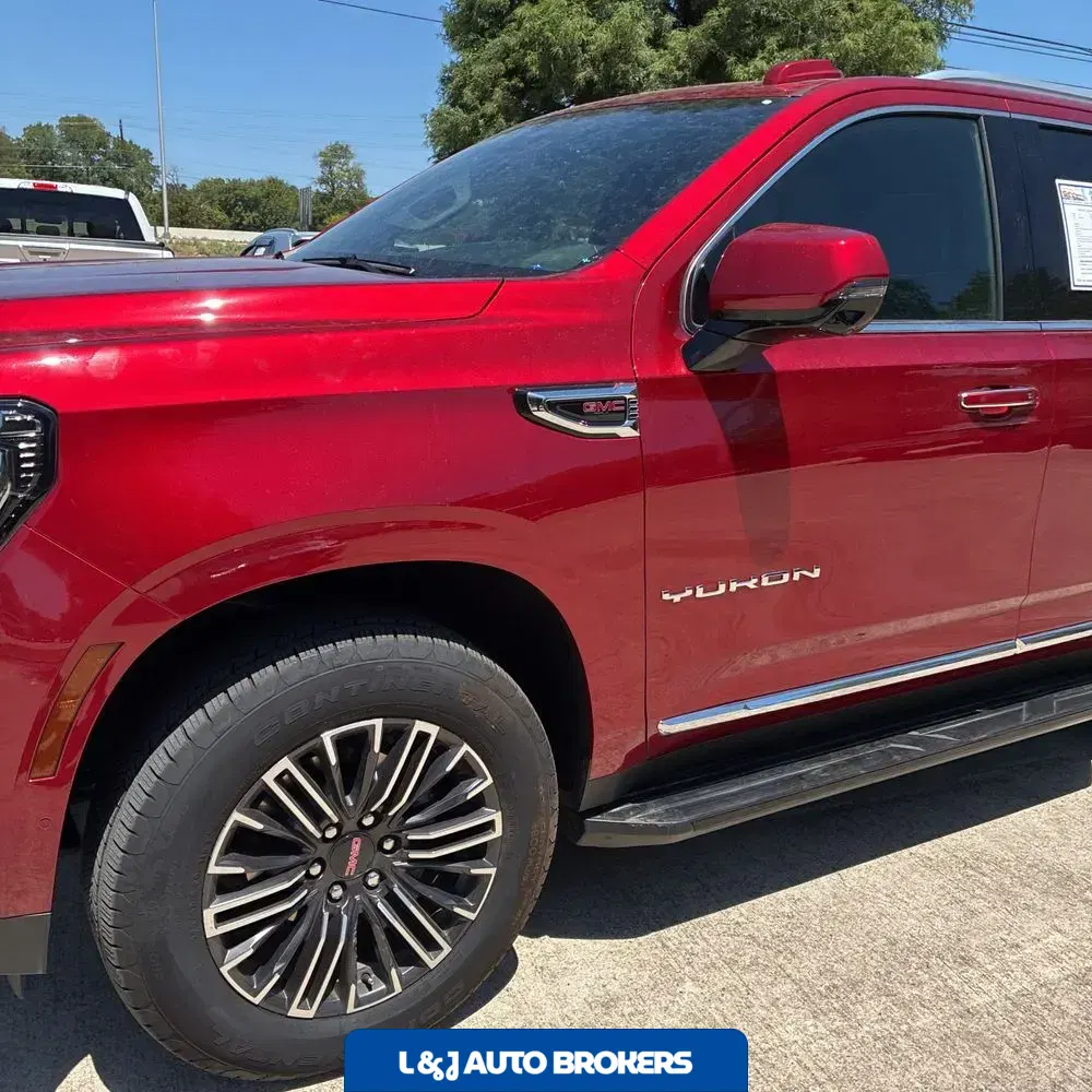 2025 GMC Yukon Elevation