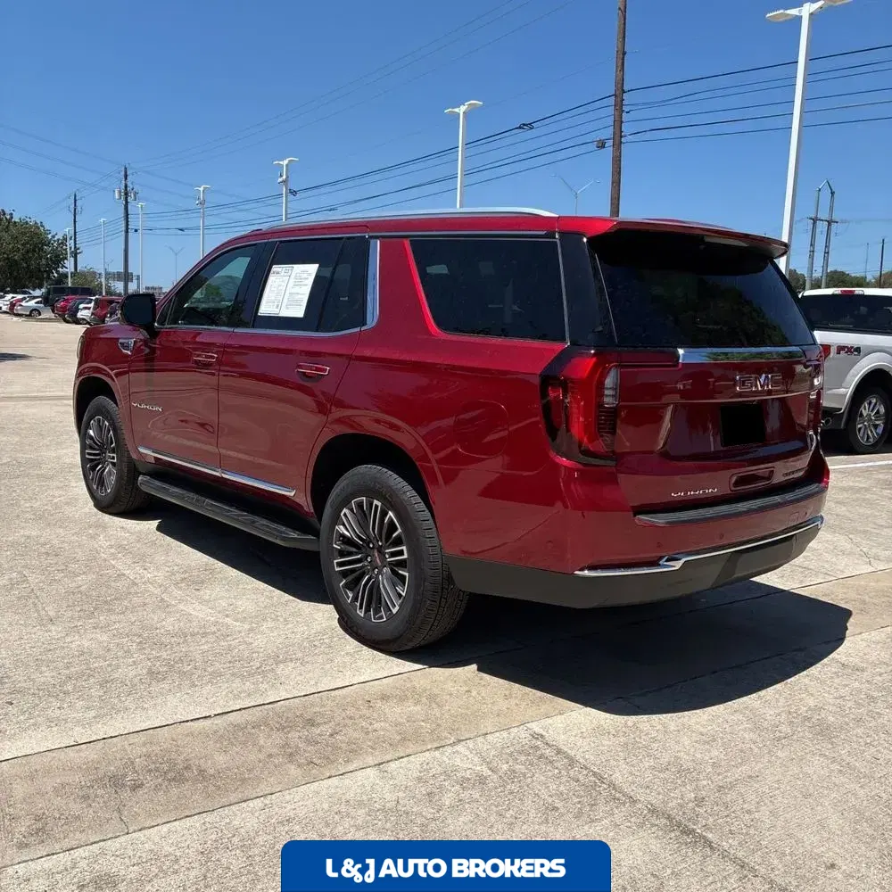 2025 GMC Yukon Elevation
