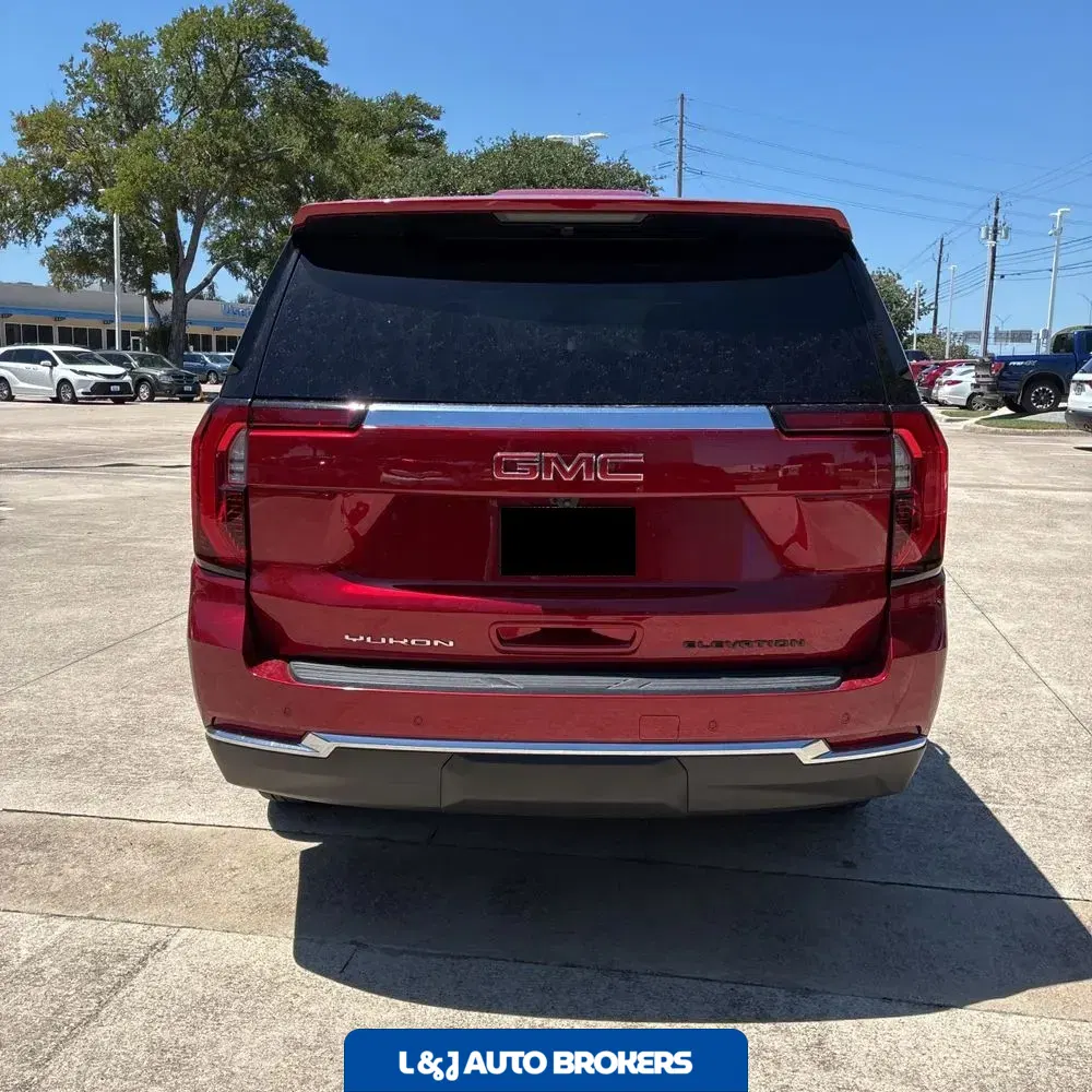 2025 GMC Yukon Elevation