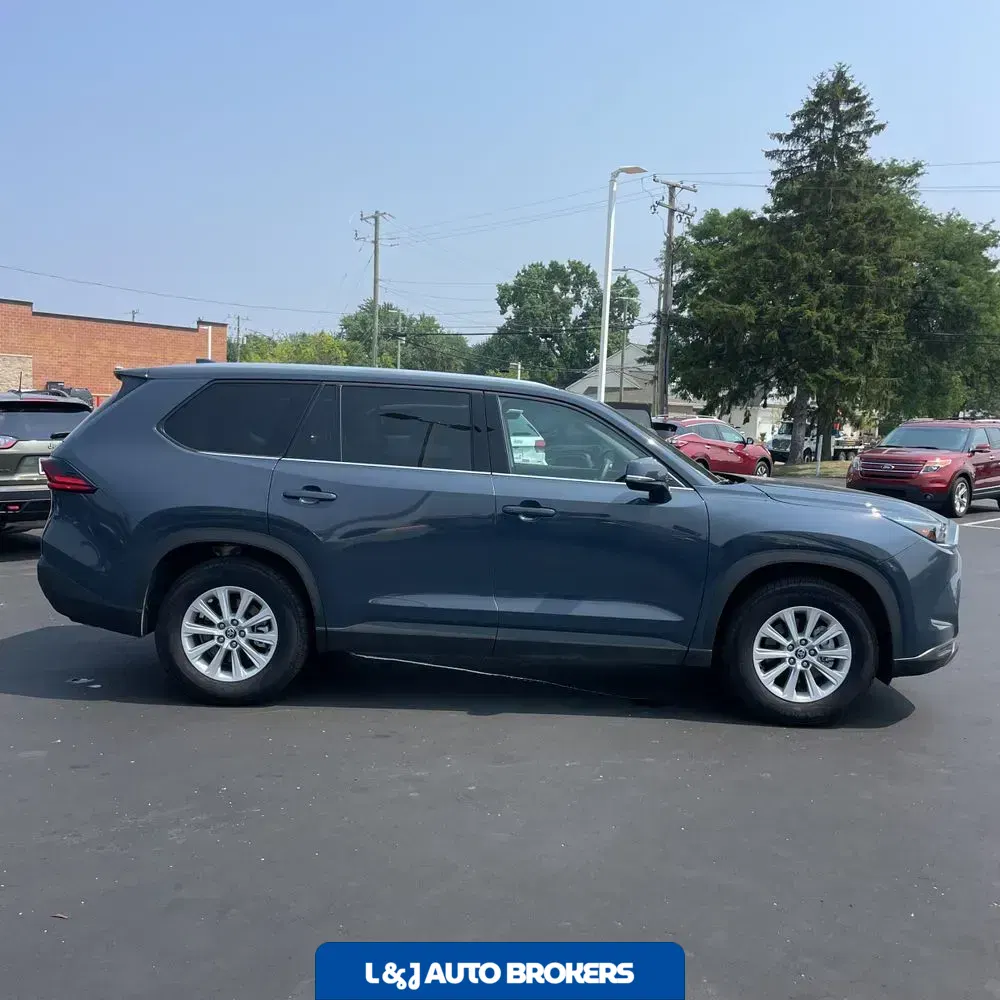 2025 Toyota Grand Highlander XLE