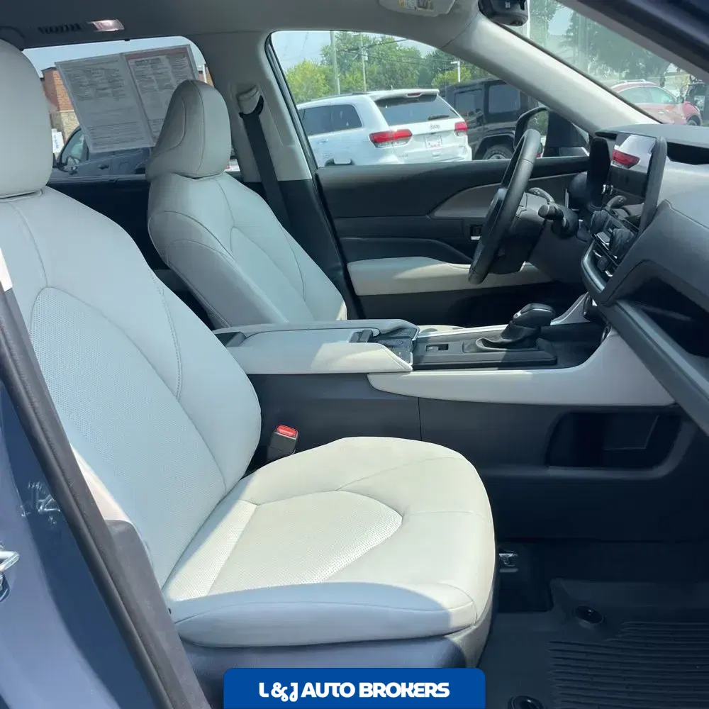 2025 Toyota Grand Highlander XLE