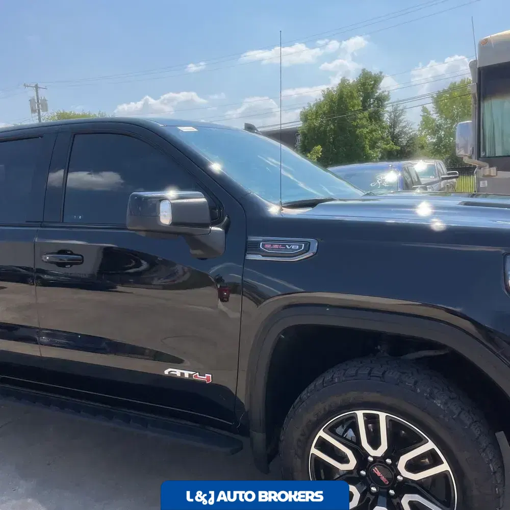2023 GMC Sierra 1500 AT4