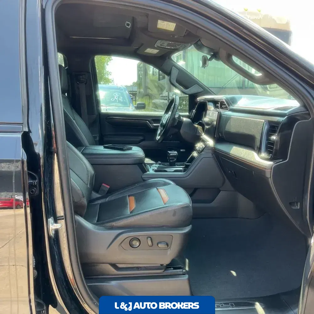 2023 GMC Sierra 1500 AT4