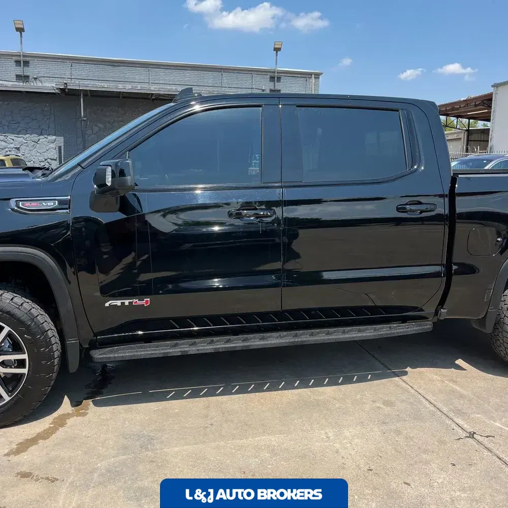 2023 GMC Sierra 1500 AT4