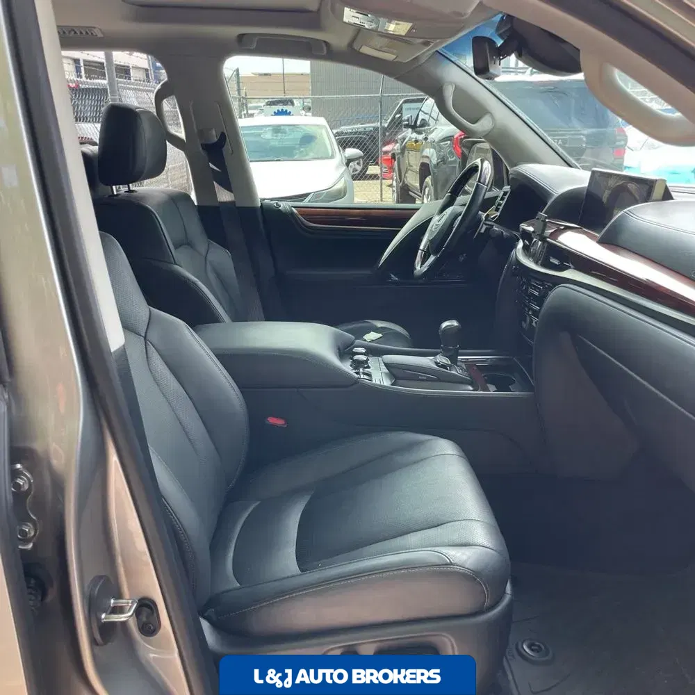 2016 Lexus LX 570 Base