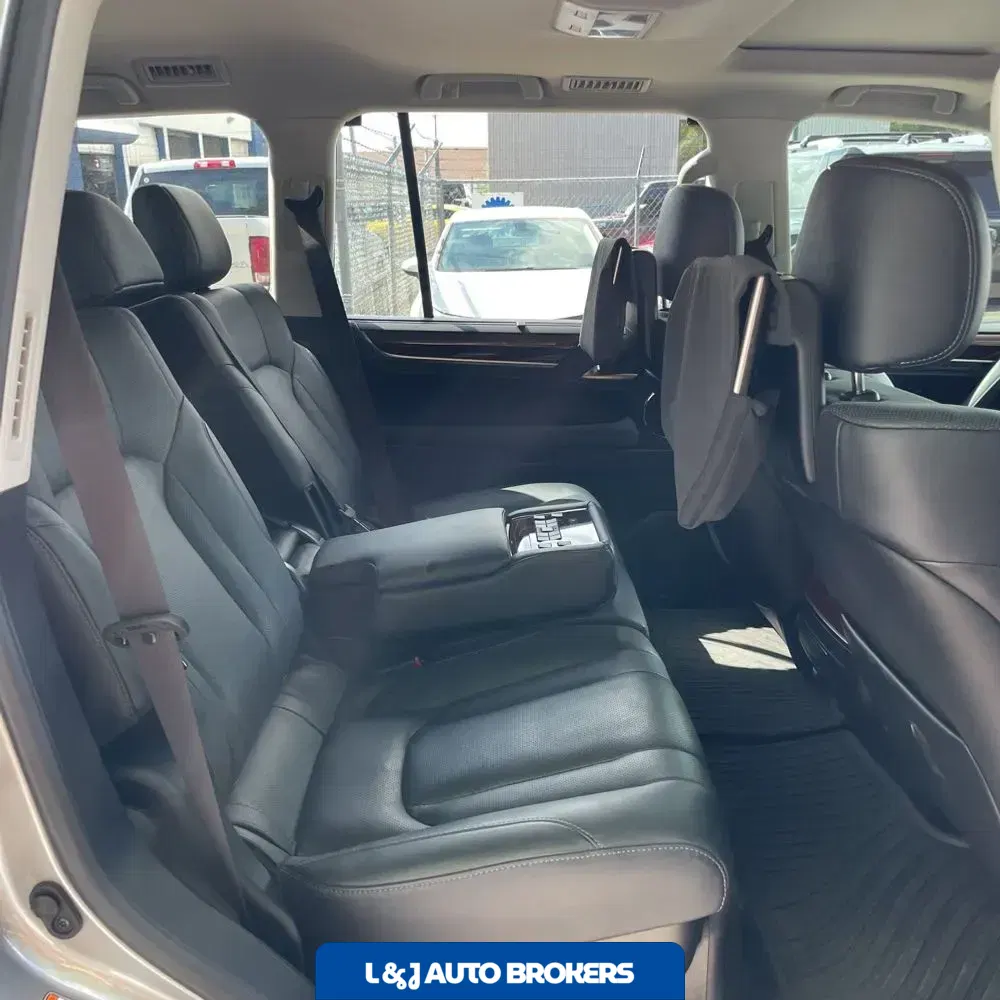 2016 Lexus LX 570 Base