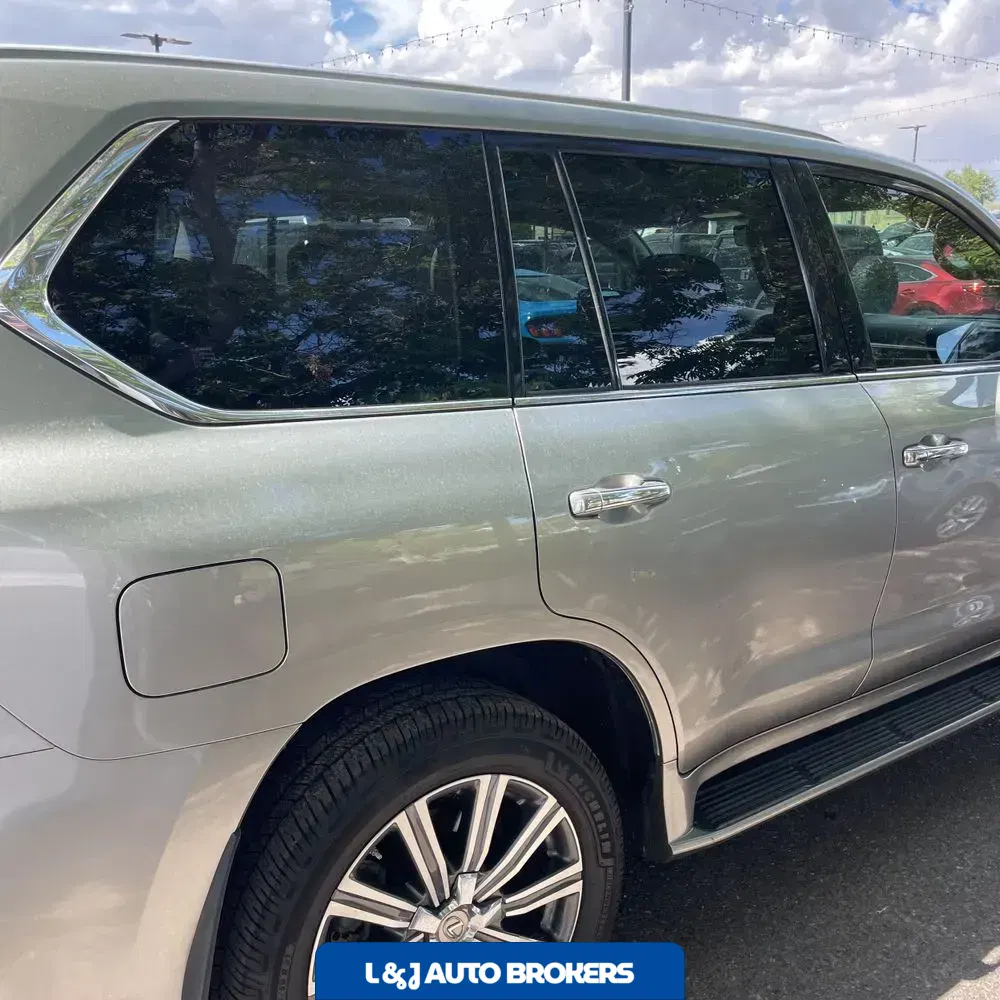 2016 Lexus LX 570 Base