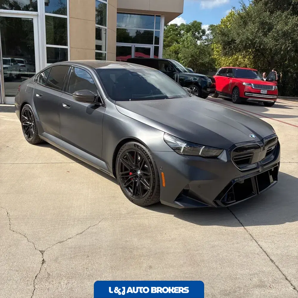 2025 BMW M5 Base